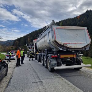 Verkehrsunfall mit LKW 21.10.2025